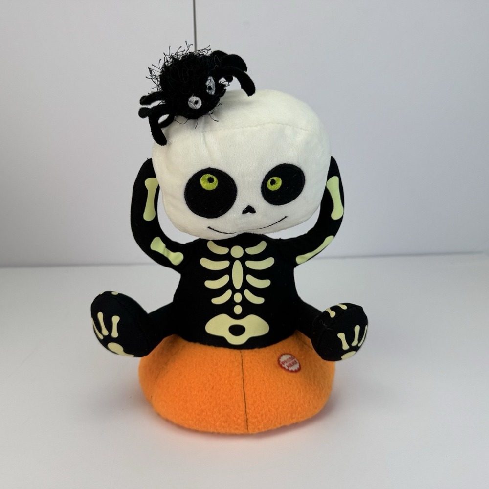 Hallmark Halloween Hokey Pokey Skeleton Animated Musical Plush Toy‎ See Video!